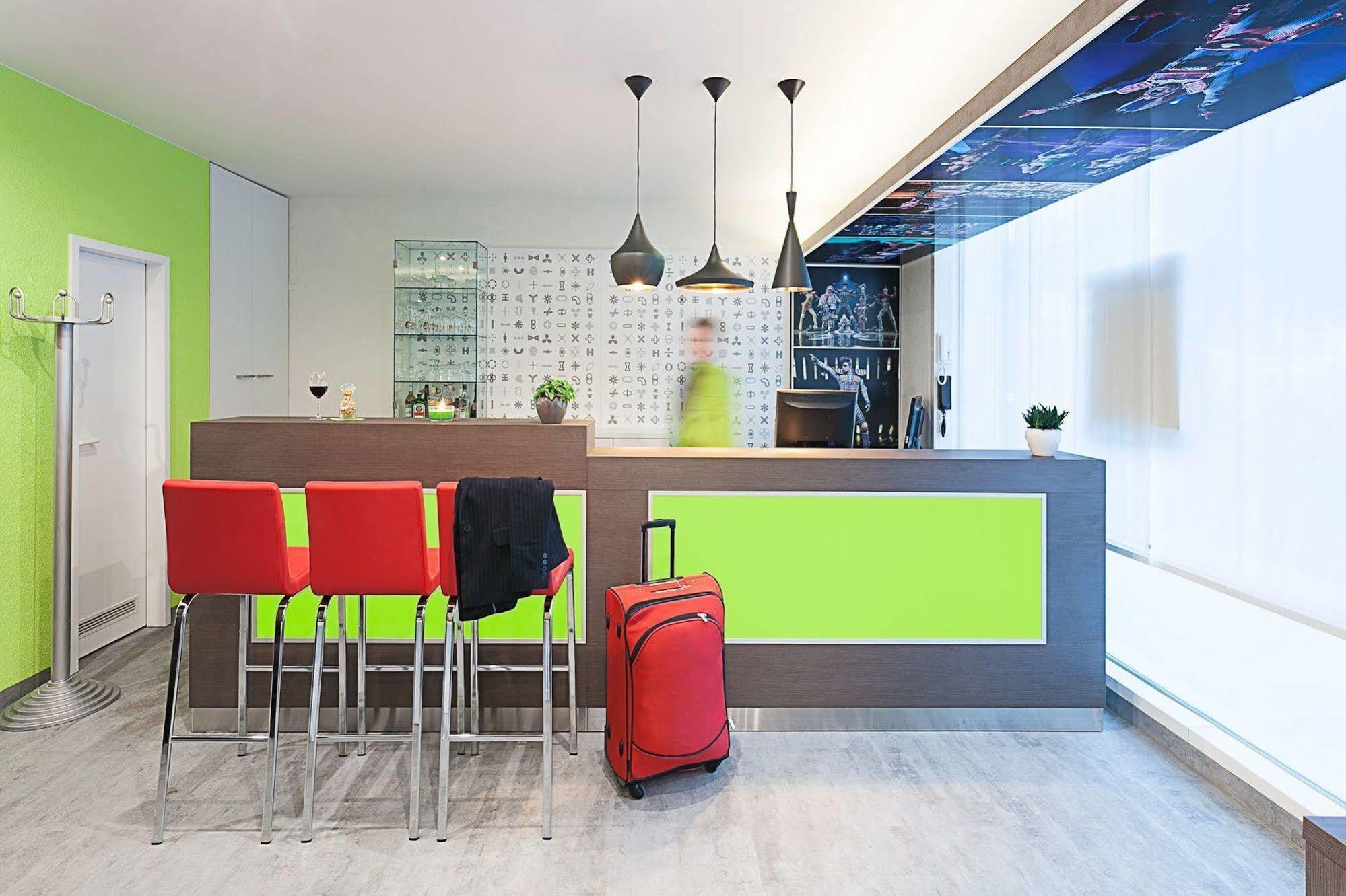 Hotel Ibis Styles Hauptbahnhof 2*
